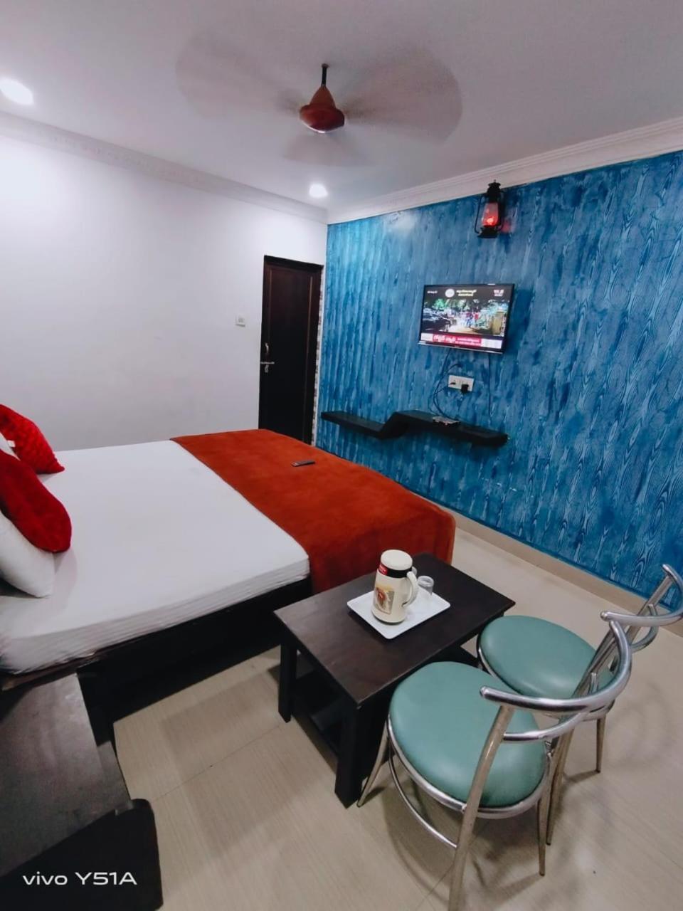 Sv Guest Rooms 维沙卡帕特南 外观 照片